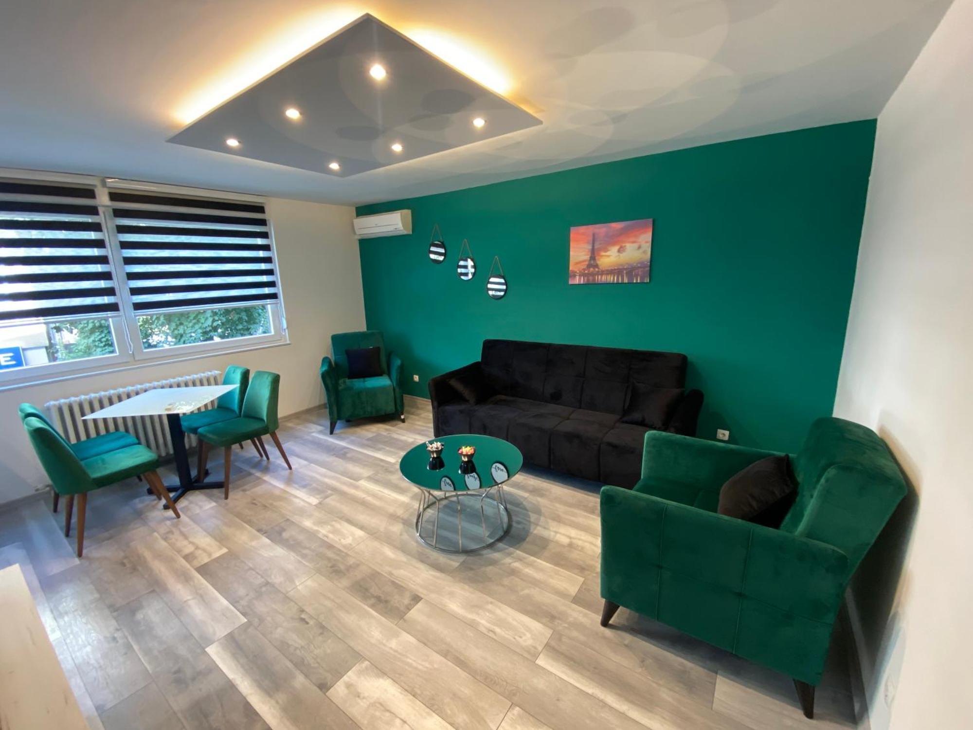 Apartman Omar Stan Na Dan Besplatan Parking Σαράγεβο Εξωτερικό φωτογραφία